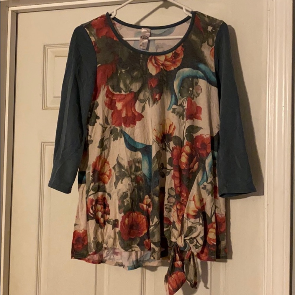 Quarter length top